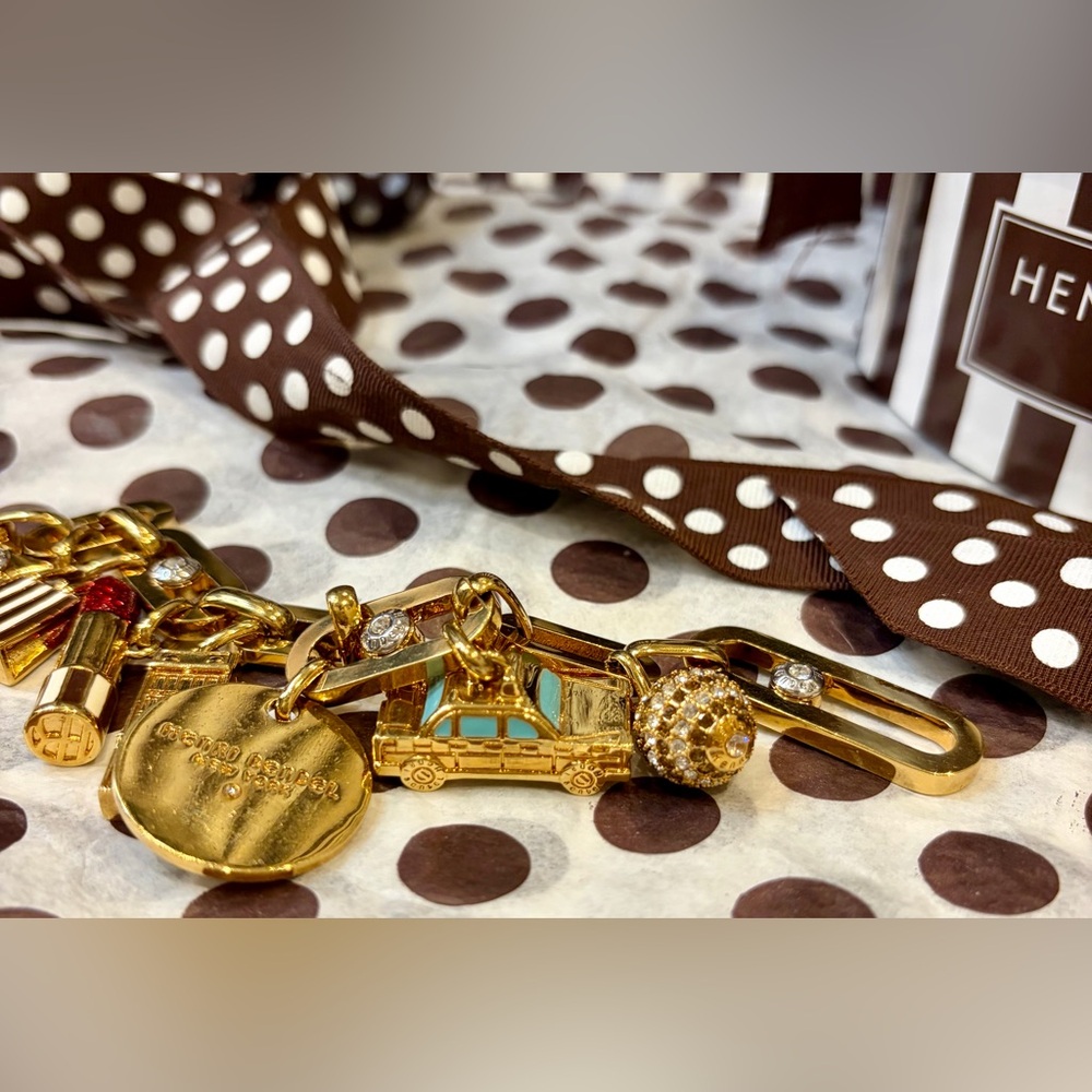 HENRI BENDEL Gold-Tone Brass Charm Bracelet. EXTREMELY RARE/HARD TO FIND - Picture 11 of 16